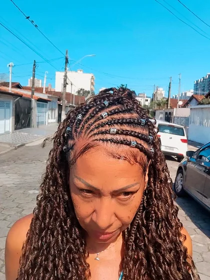 Resultado de tranças e cabelo produzido por Andressa Pacheco