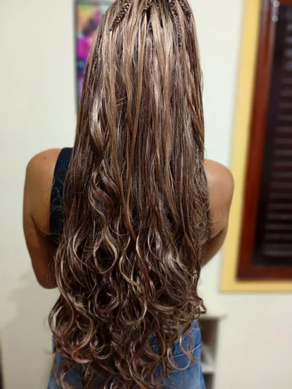 Resultado de tranças e cabelo produzido por Andressa Pacheco